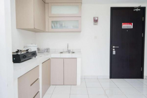 Comfort and Cozy 1BR at Casa De Parco Apartment By Travelio